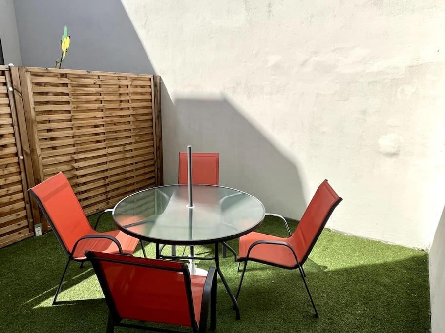 Appartement Avec Exterieur Loos ภายนอก รูปภาพ